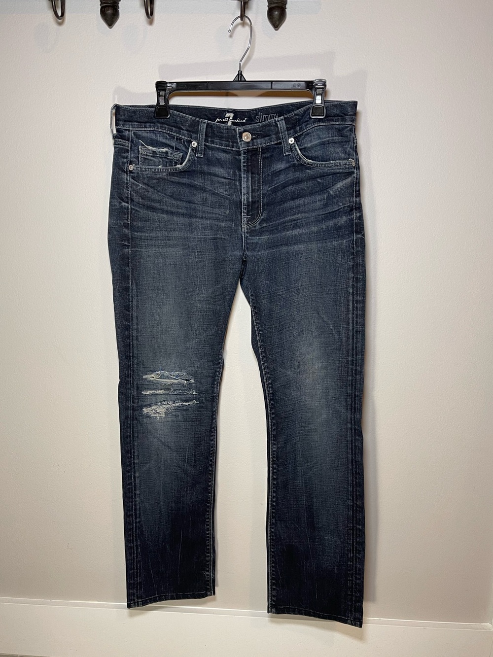 7 For All Mankind Slimmy Richville Distressed Straight Leg Jeans Size 32